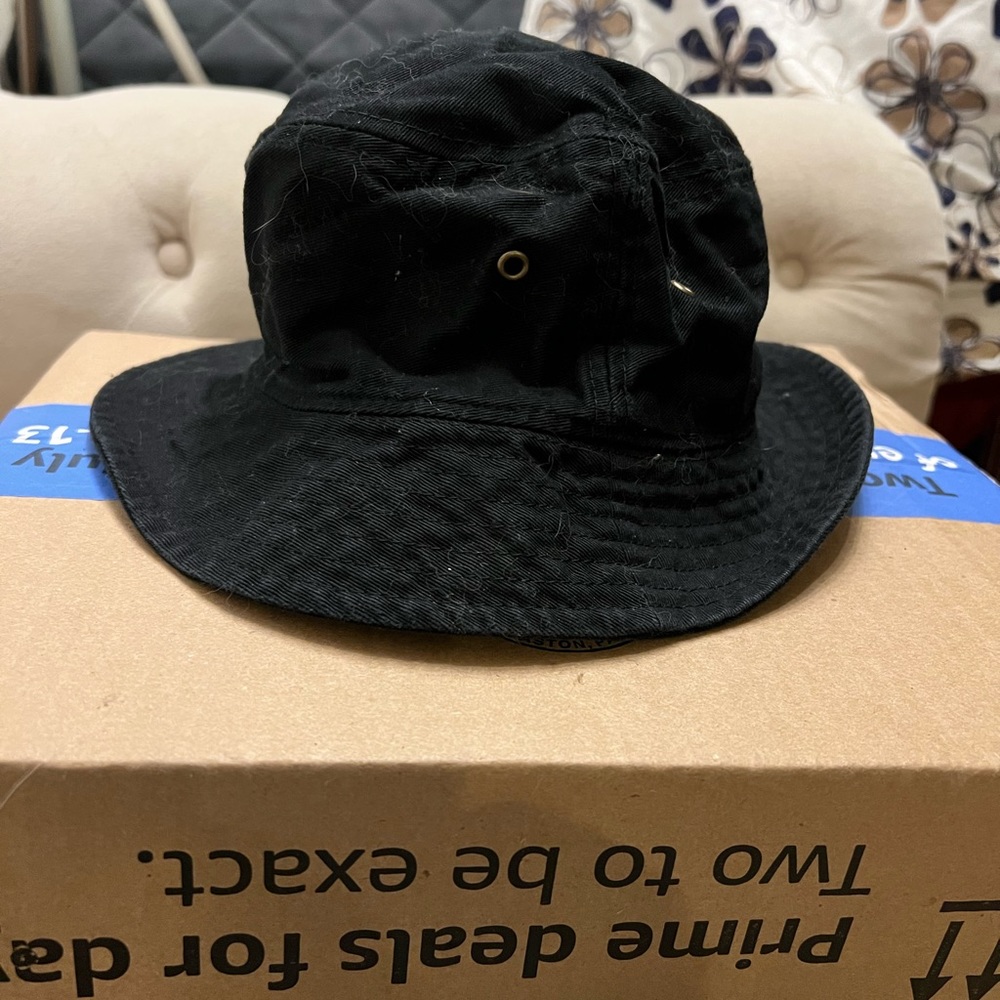Ethos bucket hat
